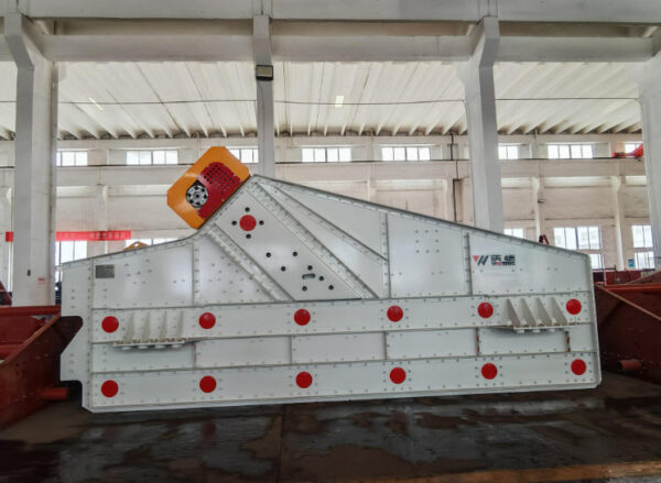 ZKG Series Heavy-Duty Linear Motion Mineral Separator Dewatering Screen with Box Exciter - Image 4