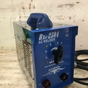 ตู้เชื่อมไฟฟ้า 250 แอมป์ AC Welder ยี่ห้อ ควายทอง รุ่น BX6-250AC/K030